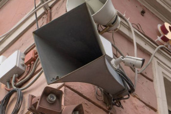 Фотография к новости: Классическая музыка из рупоров удивила жителей Актау