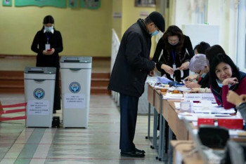 Фотография к новости: Итоги парламентских выборов подвели в Кыргызстане