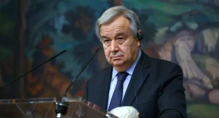 Одними вакцинами пандемию не одолеть - генсек ООН