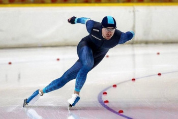 Фотография к новости: Казахстанский конькобежец выиграл золото на чемпионате четырех континентов