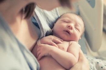 Фотография к новости: Женщина с фиброзом легких родила младенца в Шымкенте