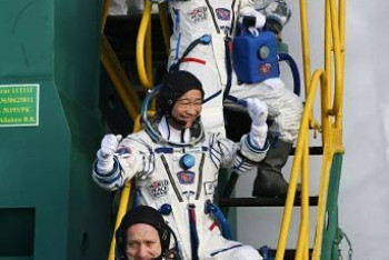 Фотография к новости: Космические туристы из Японии приземлились в Казахстане