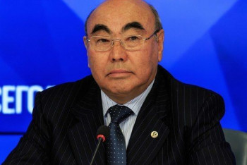 Фотография к новости: "Мне угрожали розыском и длительным заключением" — Аскар Акаев