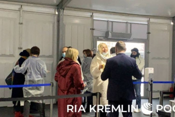 Фотография к новости: "Серебряный прием" устроили журналистам перед пресс-конференцией Путина