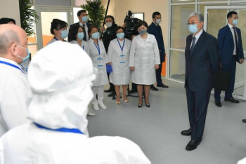 Фотография к новости: Пресс-секретарь Президента ответил на вопросы о ревакцинации Токаева