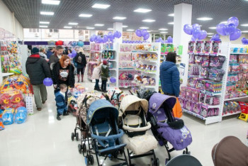 Фотография к новости: Врач назвал опасные подарки ребенку на Новый год