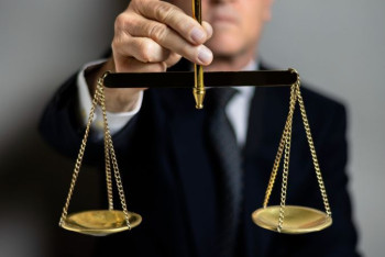 Фотография к новости: Должностные лица занимались бизнесом в Карагандинской области. Их привлекли к ответственности