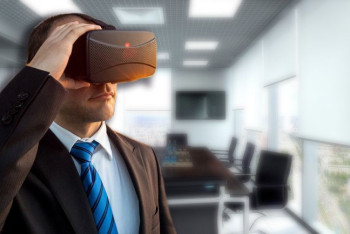 Фотография к новости: "Надеваем VR-очки и обучаем чиновника коммуникациям" — Ерлан Абил об академии спецподготовки для госслужащих РК