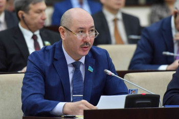 Фотография к новости: Сенатор Нурлан Кылышбаев сложил депутатские полномочия