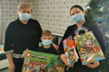 Фотография к новости: Министр образования написал письмо мальчику, бежавшему за Дедом Морозом