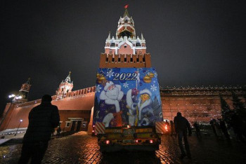 Фотография к новости: Красную площадь решили закрыть на новогоднюю ночь