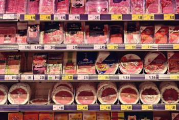 Фотография к новости: Германия может повысить цены на мясо почти в 10 раз