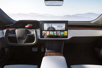 Фотография к новости: Компания Tesla за год продала почти миллион авто