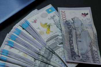 Фотография к новости: Жителю Нур-Султана вернули кошелек с деньгами на лечение сына