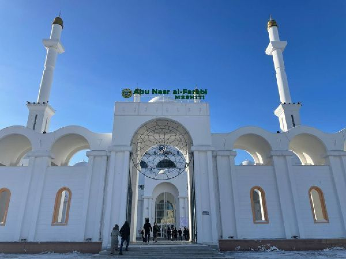 Анели Мажитовой