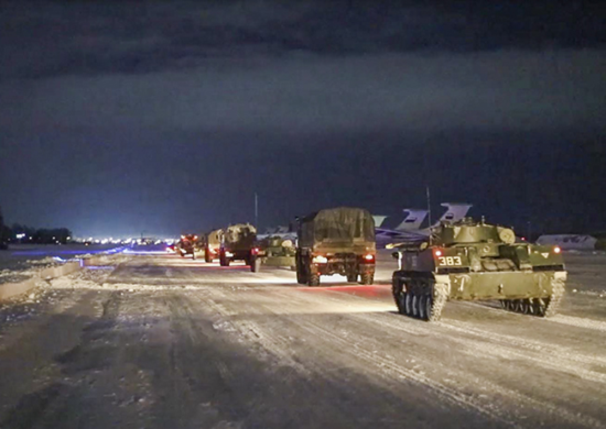 Россия продолжает перебрасывать подразделения ВДВ в Казахстан