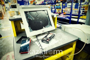 Фотография к новости: Гипермаркет "Метро" приостановил работу в Алматы