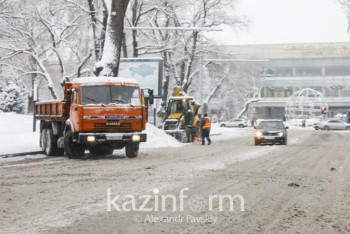 Фотография к новости: О восстановлении города после погромов рассказал аким Алматы