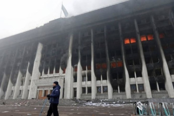 Фотография к новости: Город должен выглядеть еще лучше, чем раньше - Токаев о восстановлении Алматы