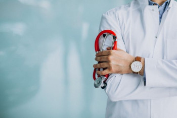 Фотография к новости: Медикам, педагогам и соцработникам повысили зарплату в Казахстане