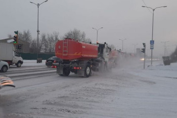 Фотография к новости: Порядка 1,5 тысячи грузовиков снега вывезли из Нур-Султана за ночь