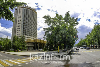 Фотография к новости: Артисты Казахстана запустили музыкальный челлендж "Гүл Алматы"