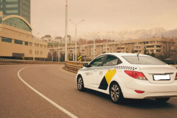 Фотография к новости: Расследование в отношении "Яндекс.Такси" начато в Казахстане