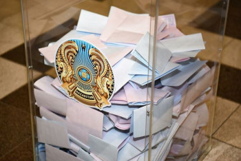 Фотография к новости: Мажилис одобрил поправки, позволяющие инвалидам стать депутатами