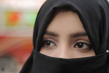 Фотография к новости: 26-летнюю девушку приговорили к повешению за "богохульство"