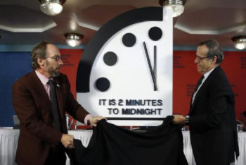 Фотография к новости: Ученые не стали переводить стрелки часов Судного дня