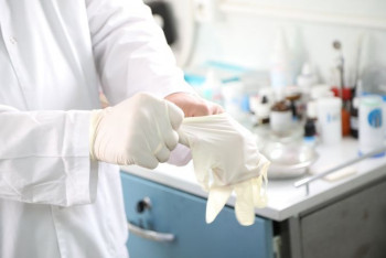 Фотография к новости: Зарплата работников здравоохранения заметно уступает средней по Казахстану