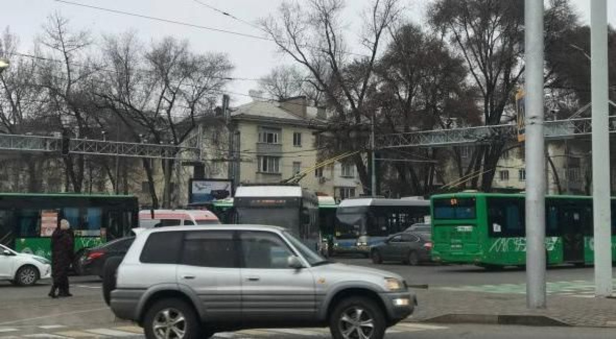 Алматы остался без электричества / vlast.kz