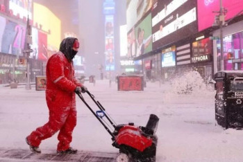 Фотография к новости: На Восточном побережье США выпал самый сильный снегопад за четыре года