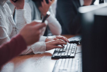 Фотография к новости: Более 72 тысяч обращений по омикрону поступило от жителей Нур-Султана в iKOMEK с начала года