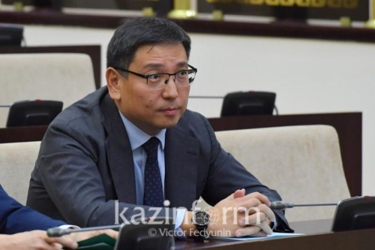 В соцсетях массово появляются фейковые аккаунты Ерболата Досаева