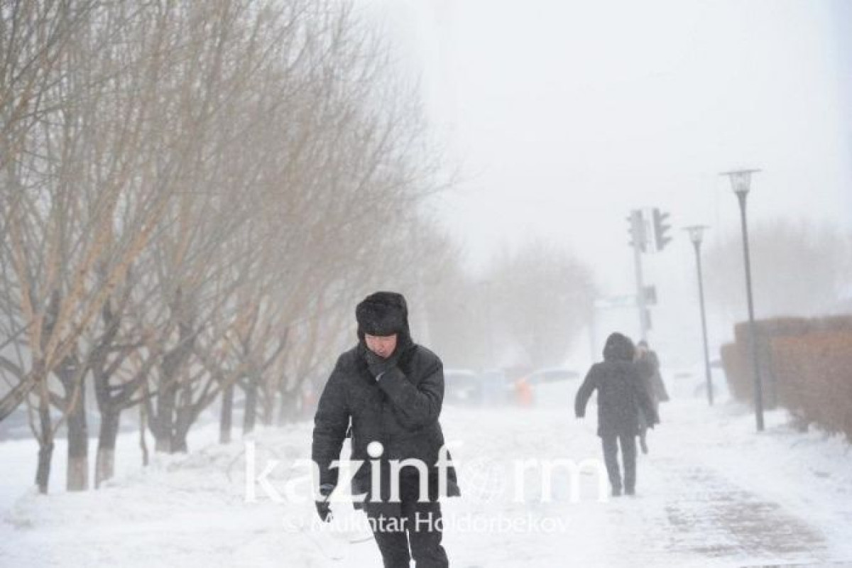 В восьми регионах Казахстана объявлено штормовое предупреждение