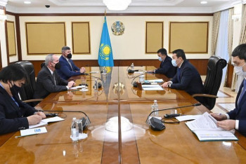 Фотография к новости: Проект расширения Карачаганакского проекта обсудил премьер-министр РК с представителями Chevron