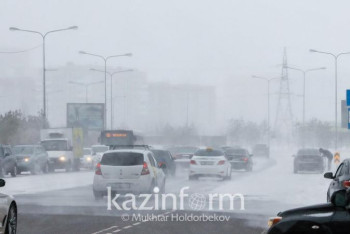 Фотография к новости: Штормовое предупреждение объявлено в семи областях Казахстана