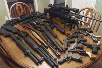 Фотография к новости: Преступники спрятали похищенное оружие в могилах на кладбище Тараза