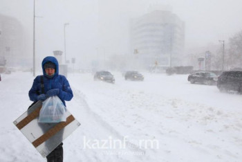 Фотография к новости: Штормовое предупреждение объявлено в восьми регионах Казахстана