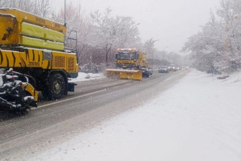 Фотография к новости: Снегопад обрушился на Алматы: в уборке улиц задействована 621 единица техники