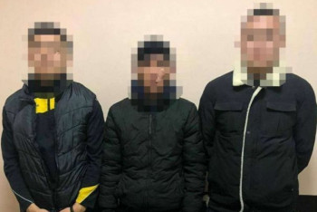 Фотография к новости: Троих участников ограбления оружейного магазина задержали в Алматы