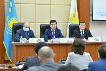 Фотография к новости: Ерлан Кошанов возглавил фракцию Nur Otan в Мажилисе