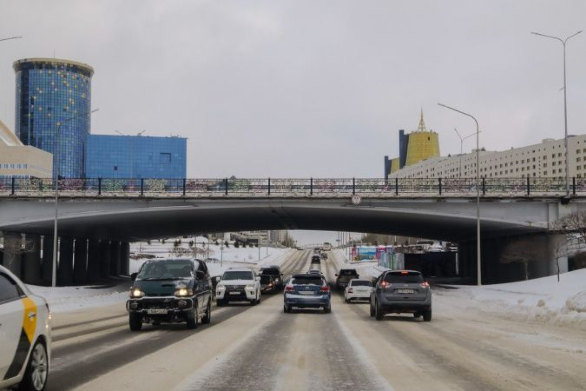 Приостановка приема утильсбора привела к сокращению продаж авто в Казахстане