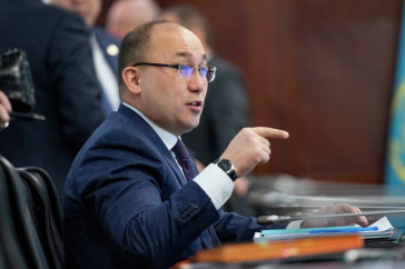 Фотография к новости: Абаев пообещал кадровые изменения после завершения Олимпиады в Пекине