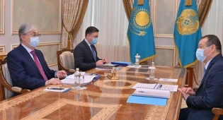 Токаев поручил главе МИИР заняться демонополизацией строительной отрасли РК