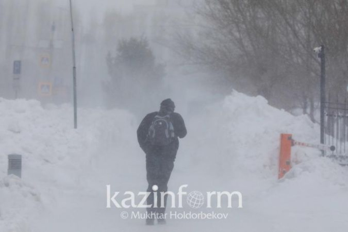 Штормовое предупреждение объявлено в столице и четырех областях Казахстана