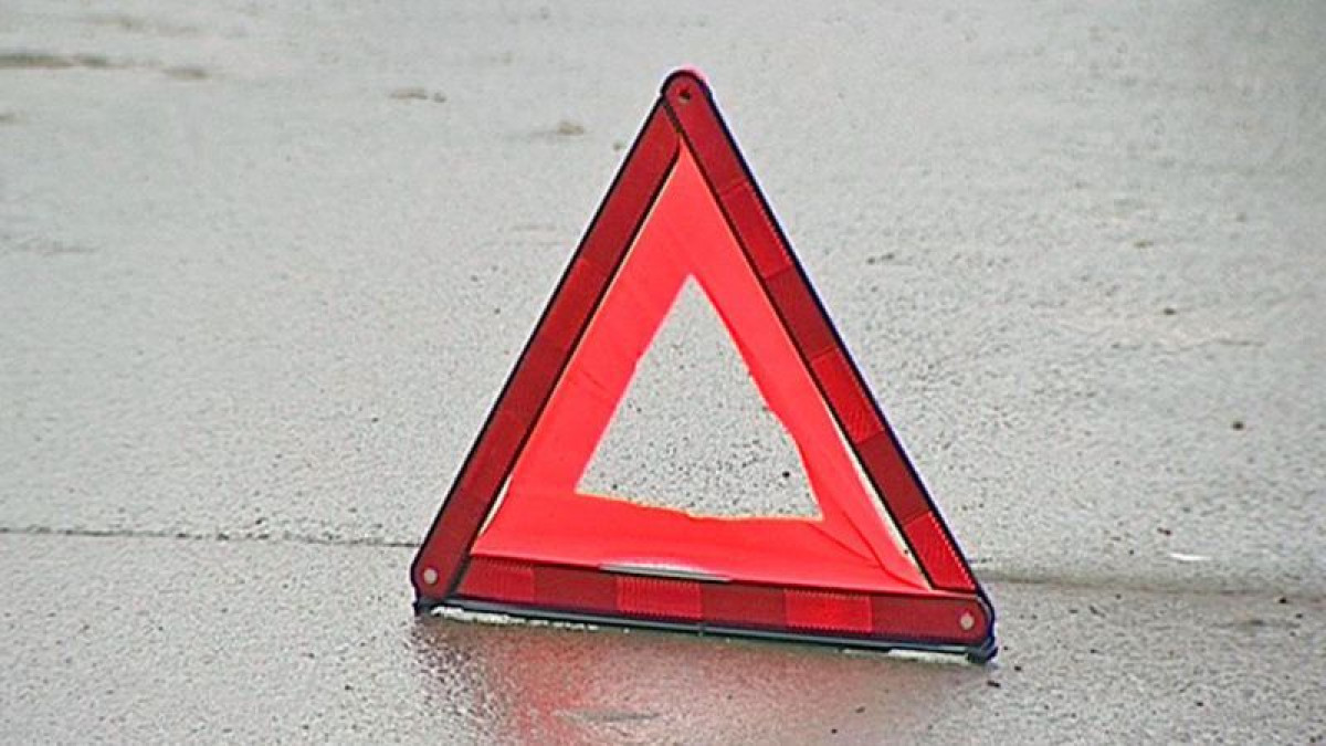 Фура столкнулась с тепловозом в Актюбинской области