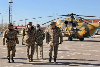 Фотография к новости: Министр обороны проверил условия хранения оружия и боеприпасов