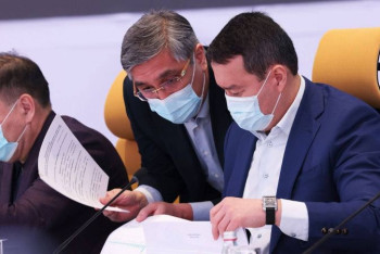 Фотография к новости: На резонанс вокруг стоимости часов Алихана Смаилова ответили в Канцелярии премьер-министра